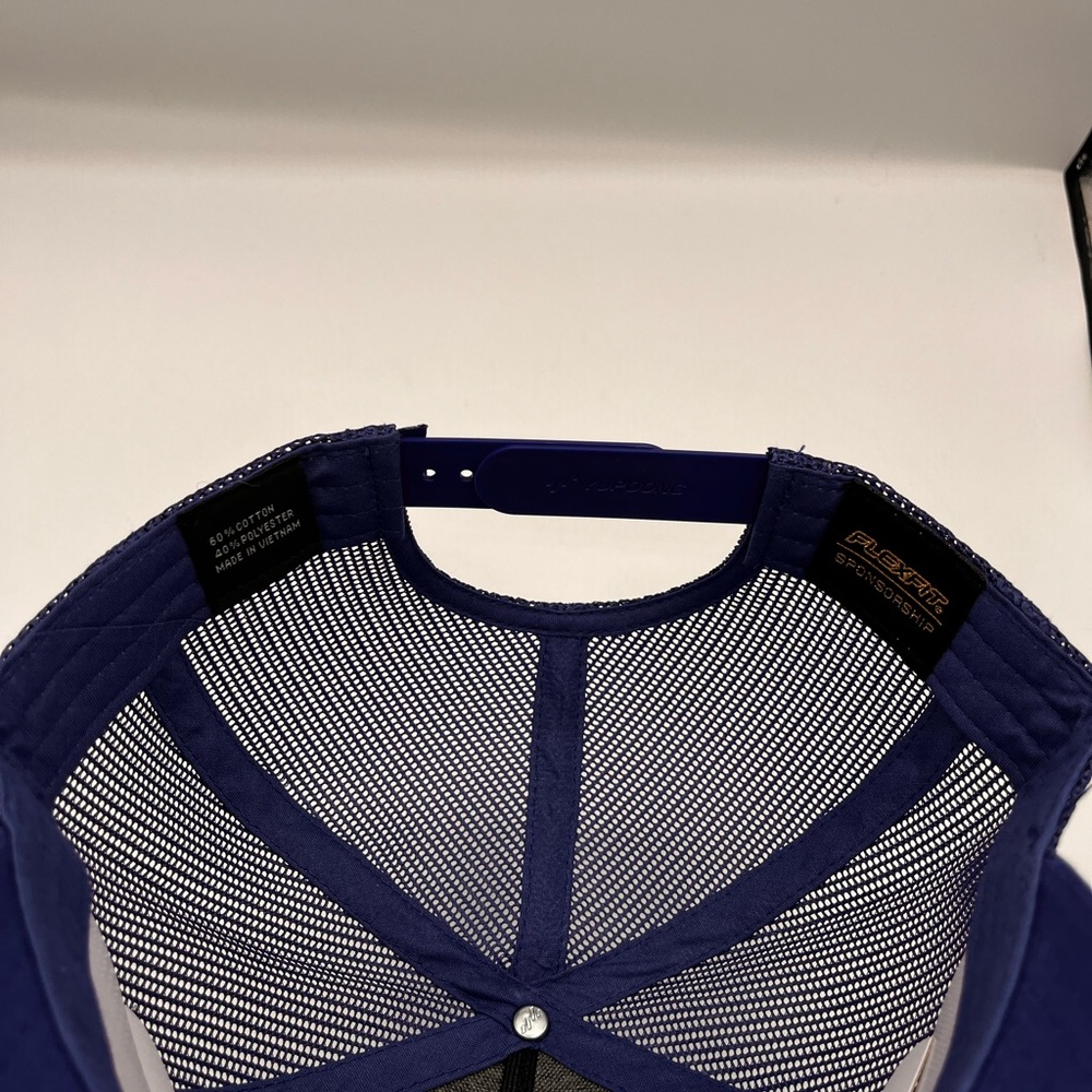 Travis Matthew Royal Blue Snapback Golf Hat Baseball Hat Pineapple NWT Trucker - Picture 5 of 5